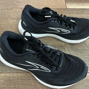 Brooks Glycerin 9.5W women’s running shoe